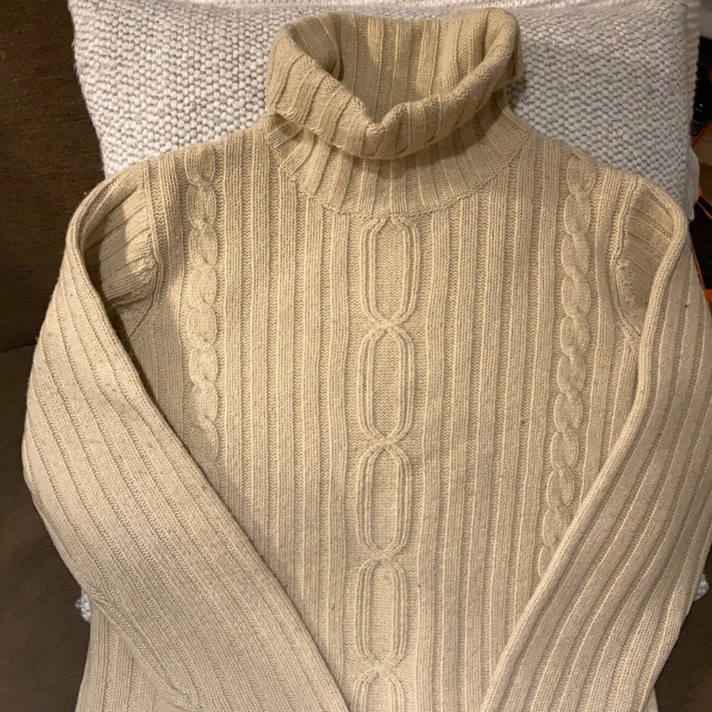 Camel 100% wool sweater